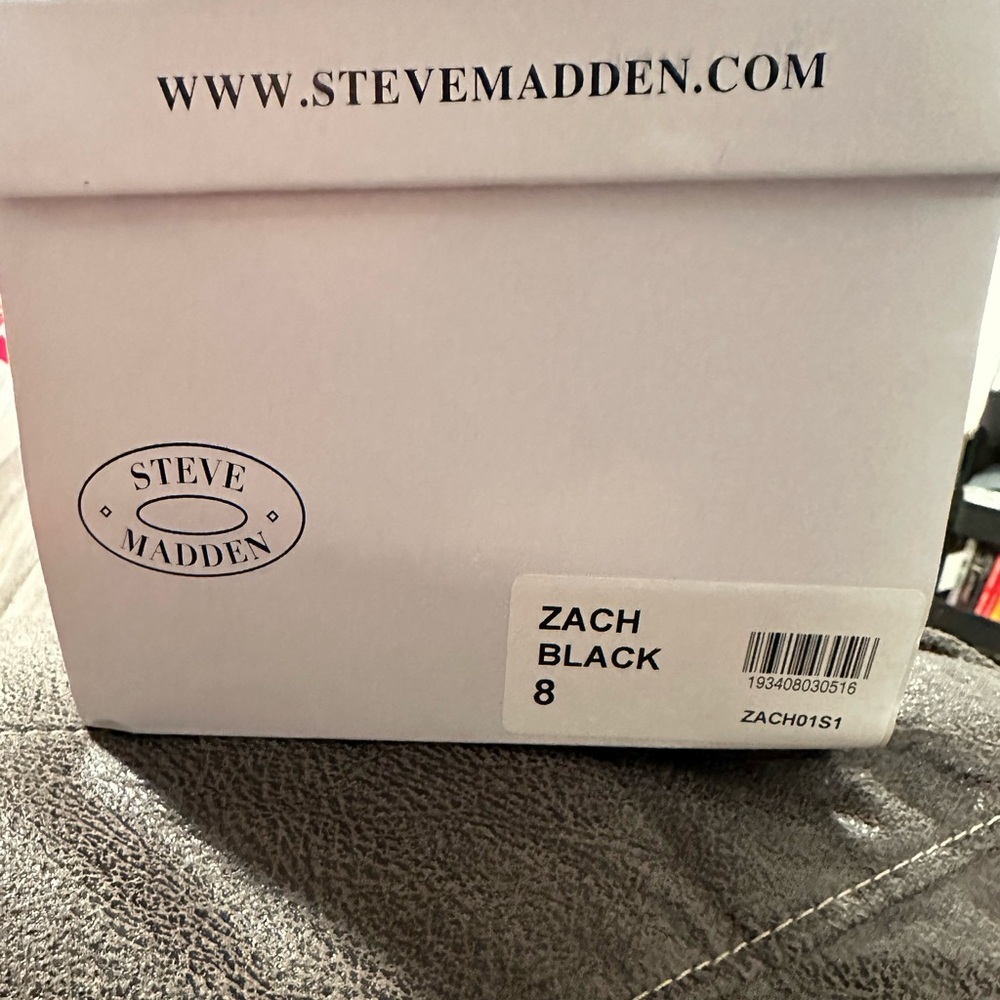 Steve Madden slip on shoes